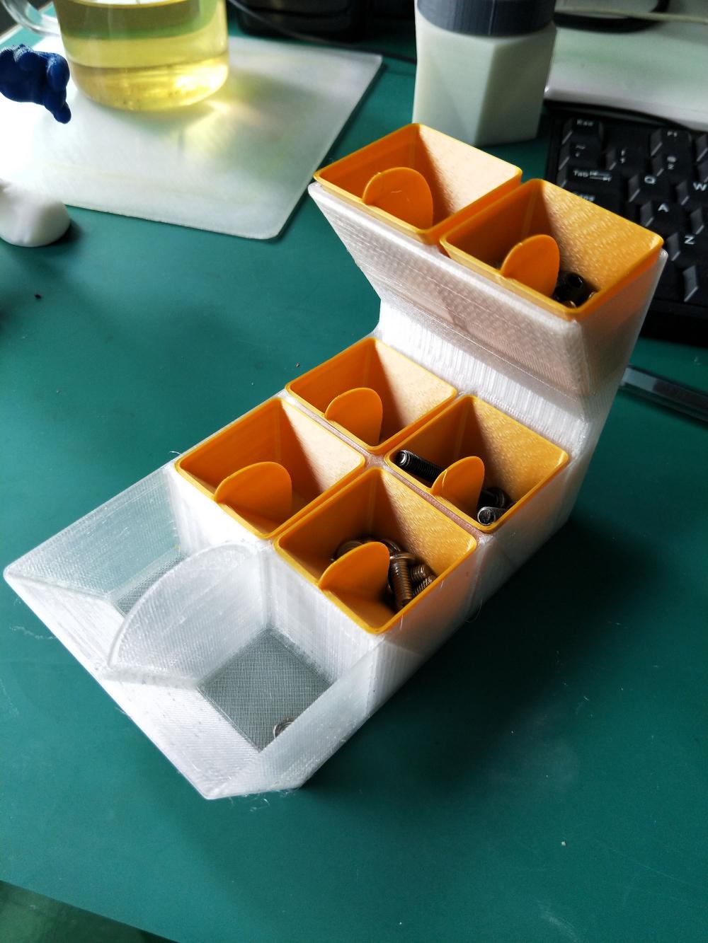 8位螺丝盒3D打印模型