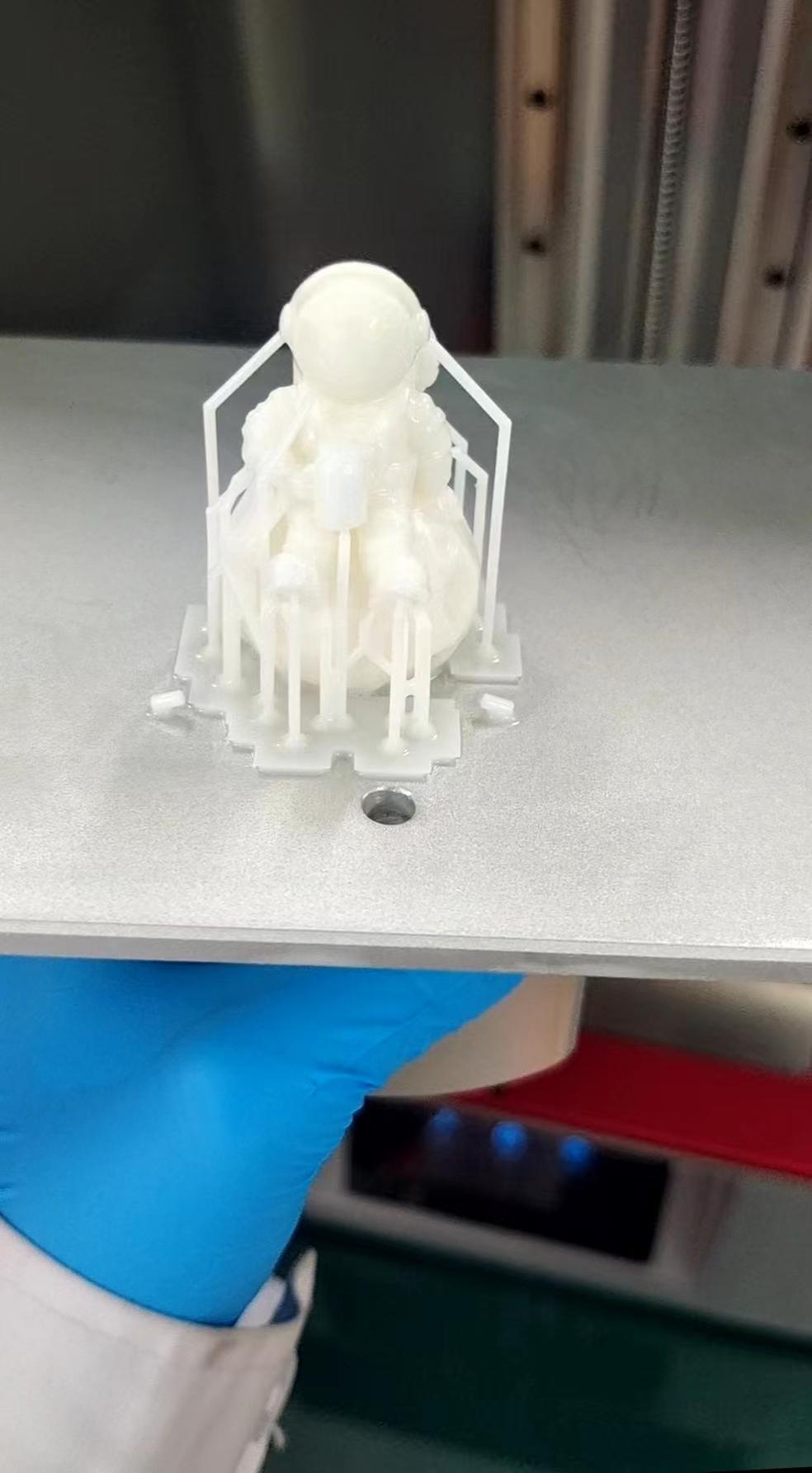 月球宇航员持水杯3D打印模型