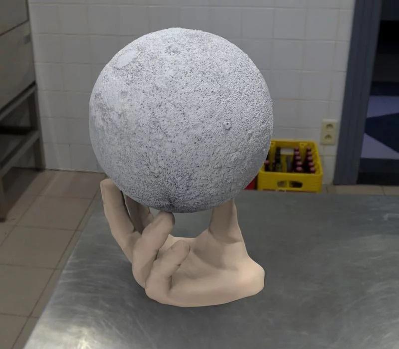 手掌托月球3D打印模型