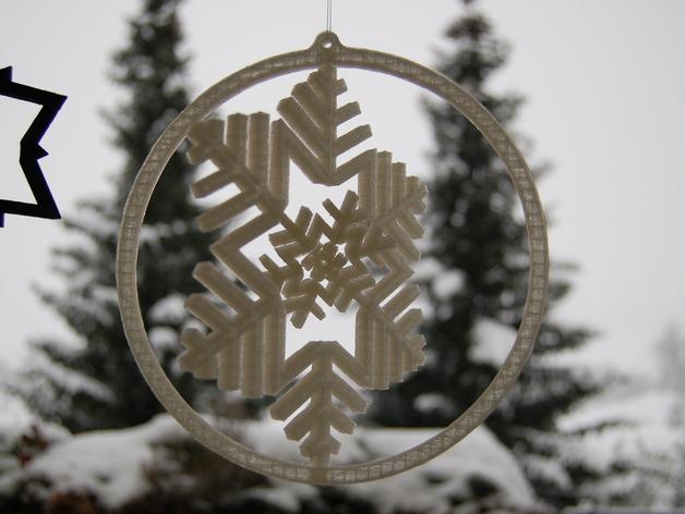 悬挂的雪花