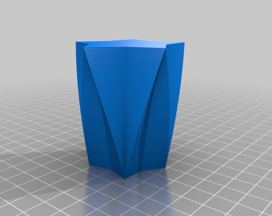扭曲小笔筒3D打印模型