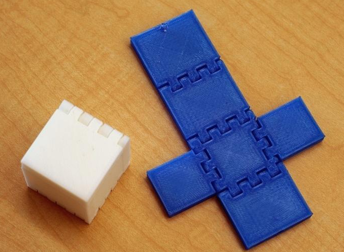 折叠铰链盒子3D打印模型