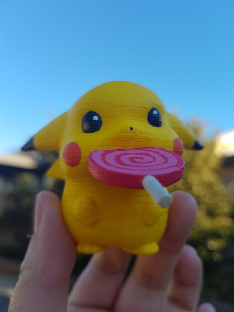 吃糖果的皮卡丘