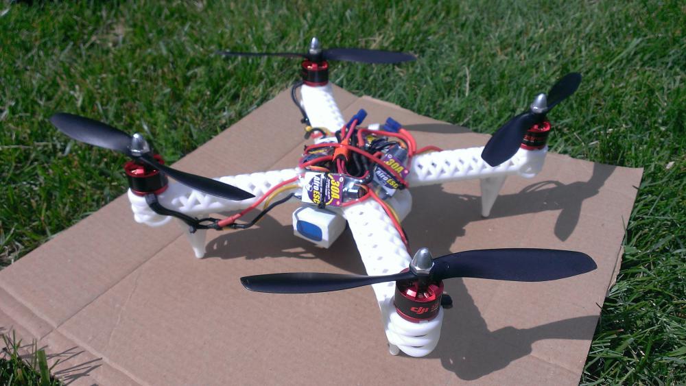 自制四轴无人机3D打印模型